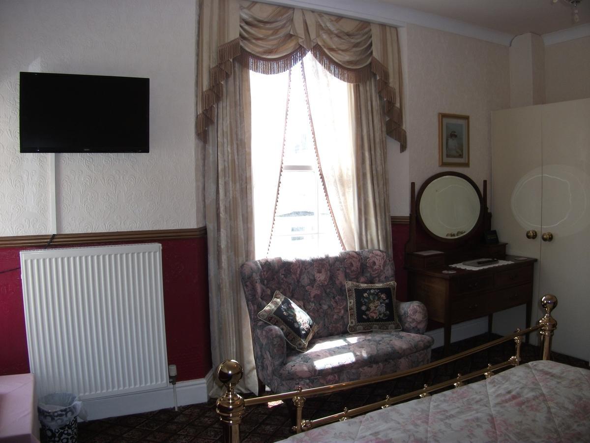 The Chelsea Bed & Breakfast ลันดิดโน ภายนอก รูปภาพ